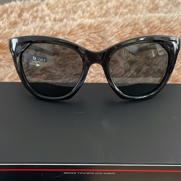 New Bolle Sunglasses Prize with carry pouch - Picture 2 of 3